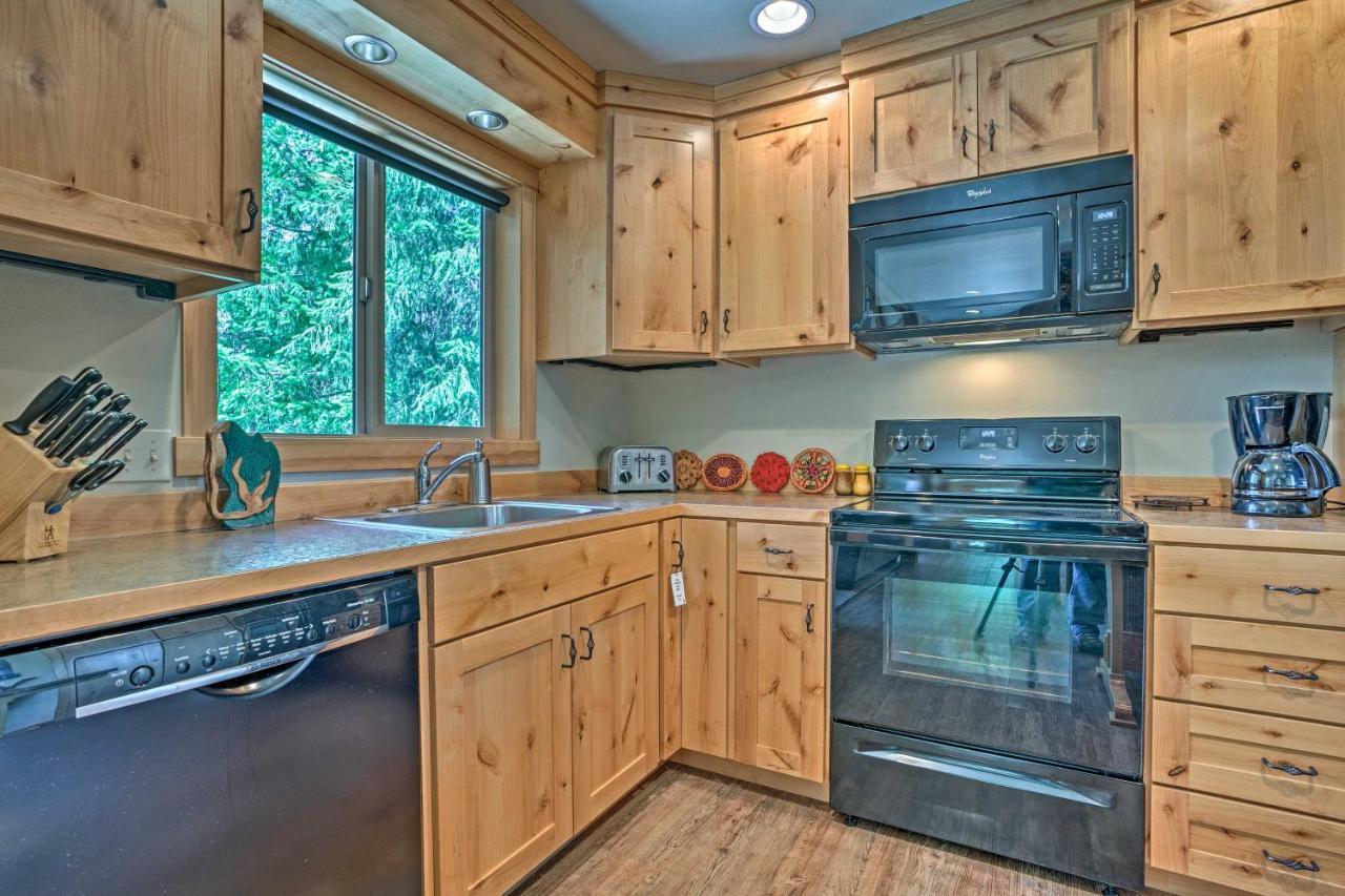 Private Leavenworth Cabin With Mtn Views And Fire Pit Exterior photo